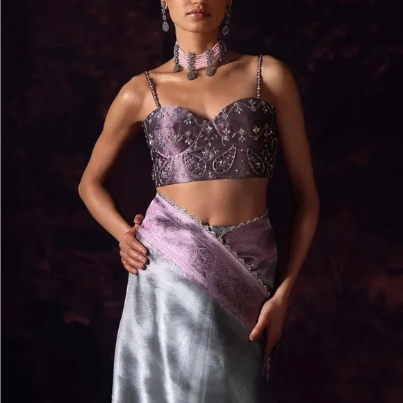 Purple And Grey Embroidered Tissue Saree Lashkaraa XS - Picture 3 of 6